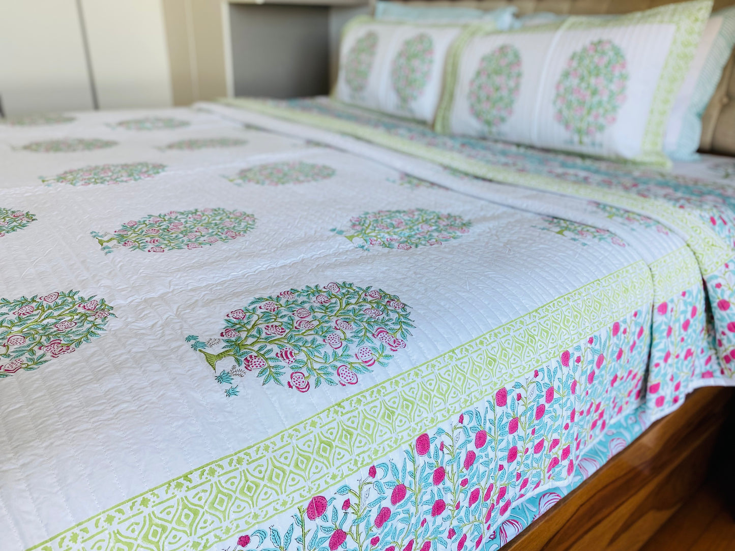Pomegranate Quilted Bedcover / Comforter